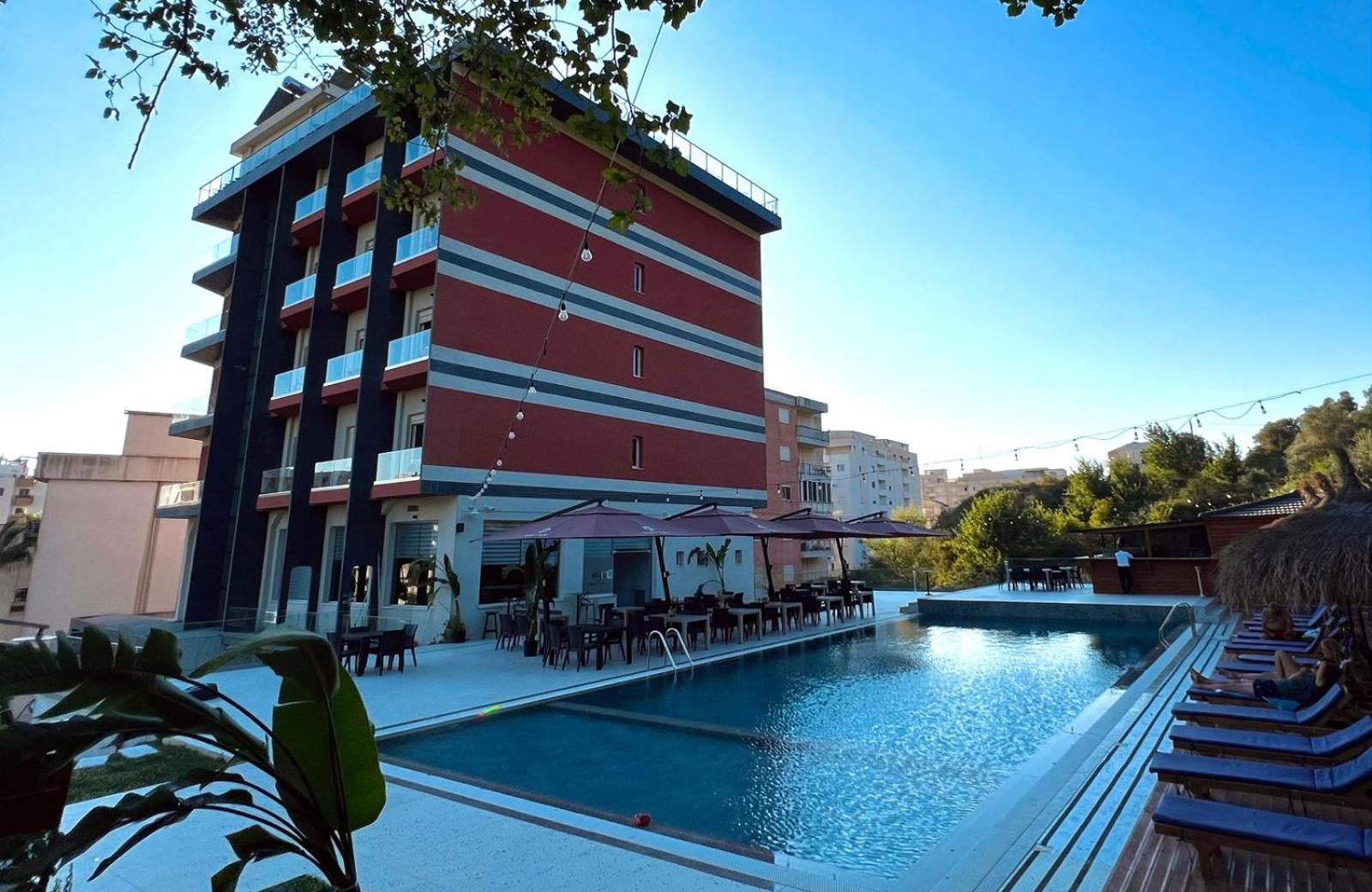 Olivia'S Hill Resort Kryemedhej Exterior photo